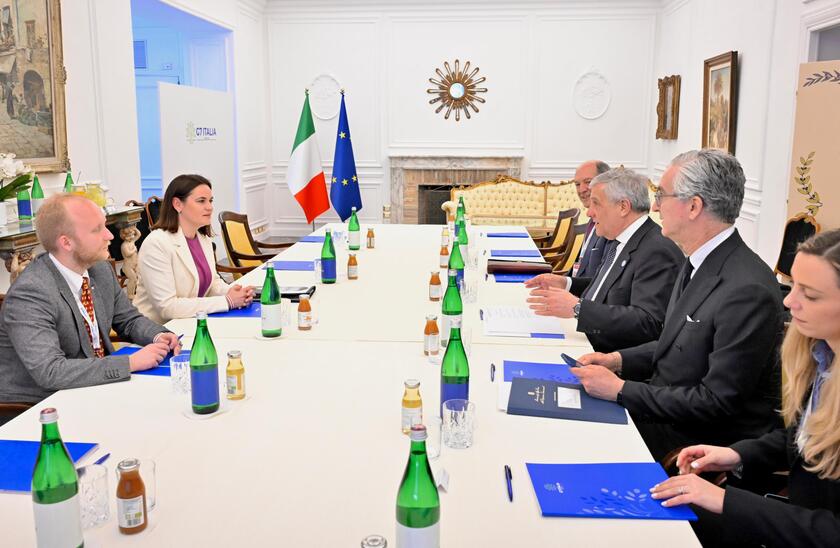Los ministros de Asuntos Exteriores del G7 en Capri, blindada para la ocasión